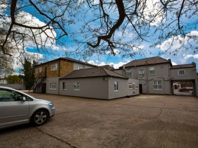 Отель Newham